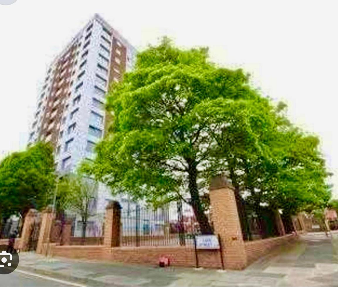 Large Stylish 3 Bedroom City Centre Apartment Free Secure Parking リヴァプール エクステリア 写真